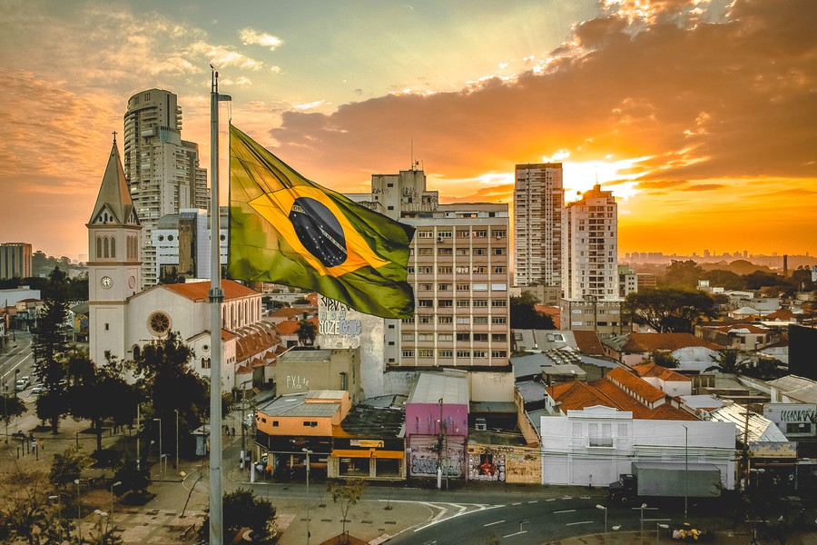 Solidarität mit Brasilien