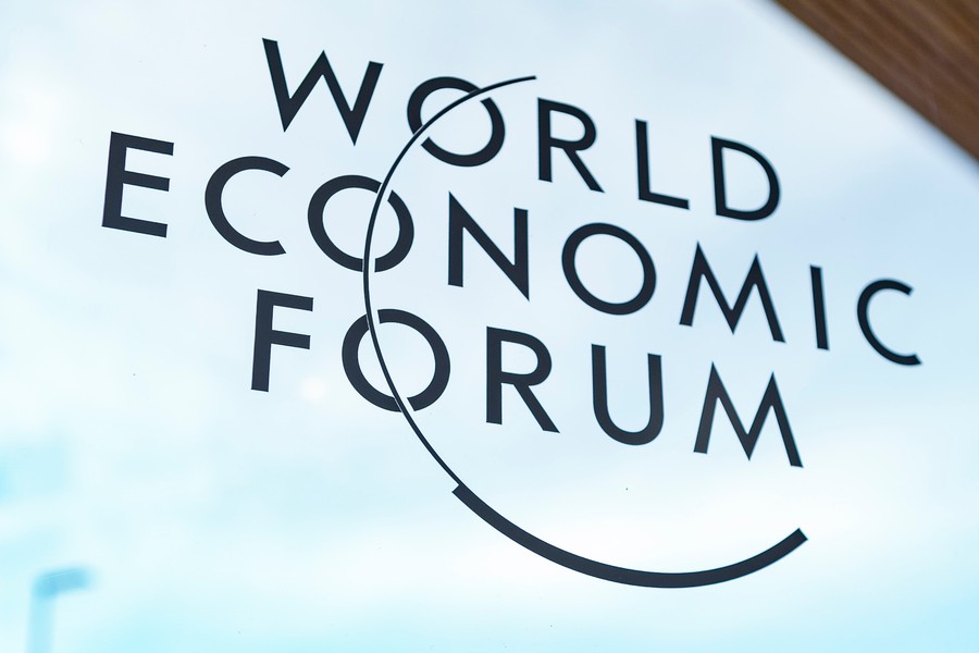 JUSO und weitere rufen zur WEF-Kundgebung am Sonntag, 14. Januar in Davos auf